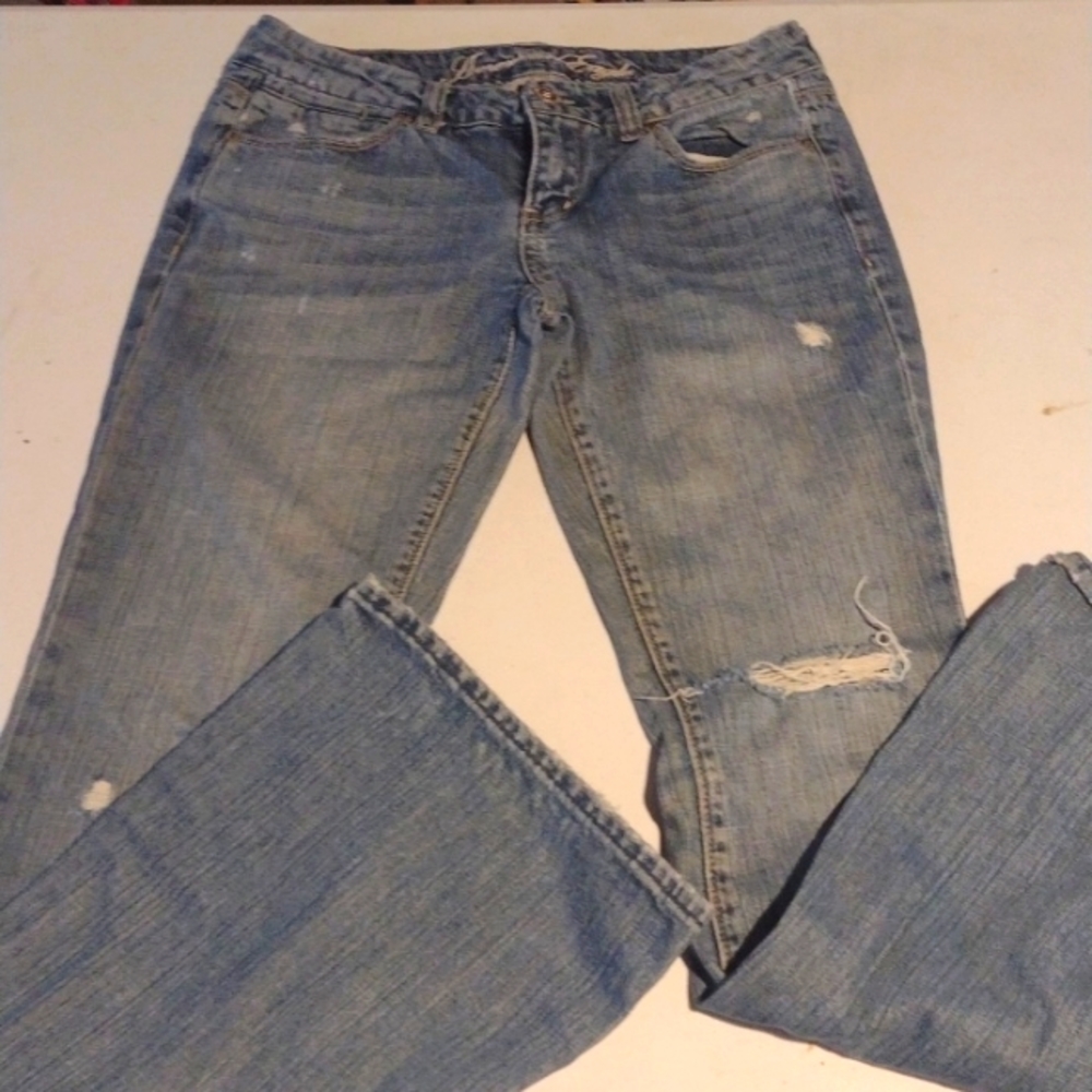 American eagle distressed real flare size 2 reg jeans